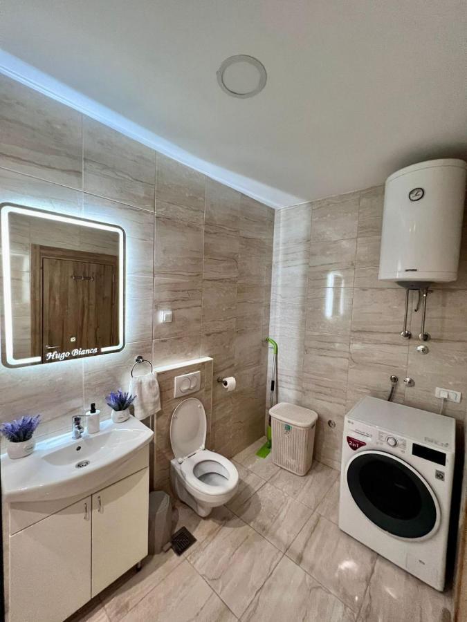 Ferienwohnung Hugo Bianca Lux Belgrad Exterior foto